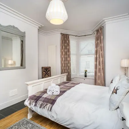 Holiday home 5 The Townhouse *